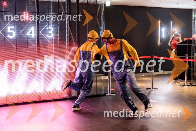 Mala rumena bitja s hlačami na naramnice napolnila Cineplexx