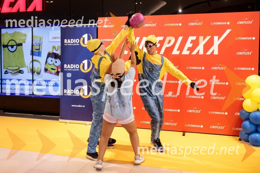 Mala rumena bitja s hlačami na naramnice napolnila Cineplexx