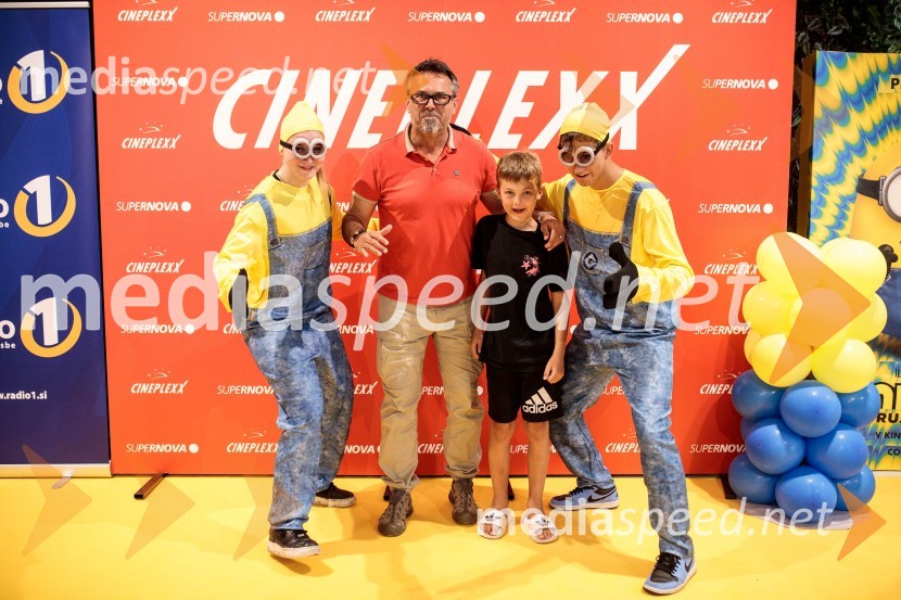  ... ;  Jernej Kuntner, igralec;  ... ;  ... Mala rumena bitja s hlačami na naramnice napolnila Cineplexx