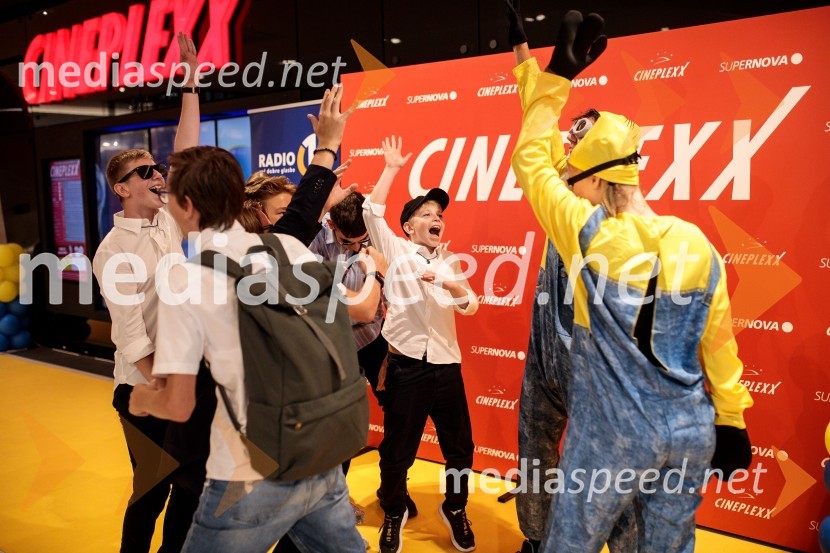 Mala rumena bitja s hlačami na naramnice napolnila Cineplexx