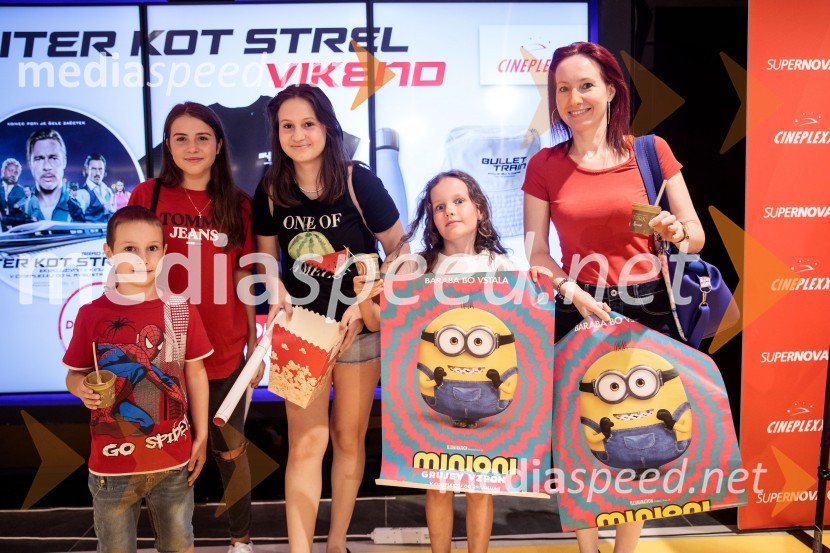 Mala rumena bitja s hlačami na naramnice napolnila Cineplexx