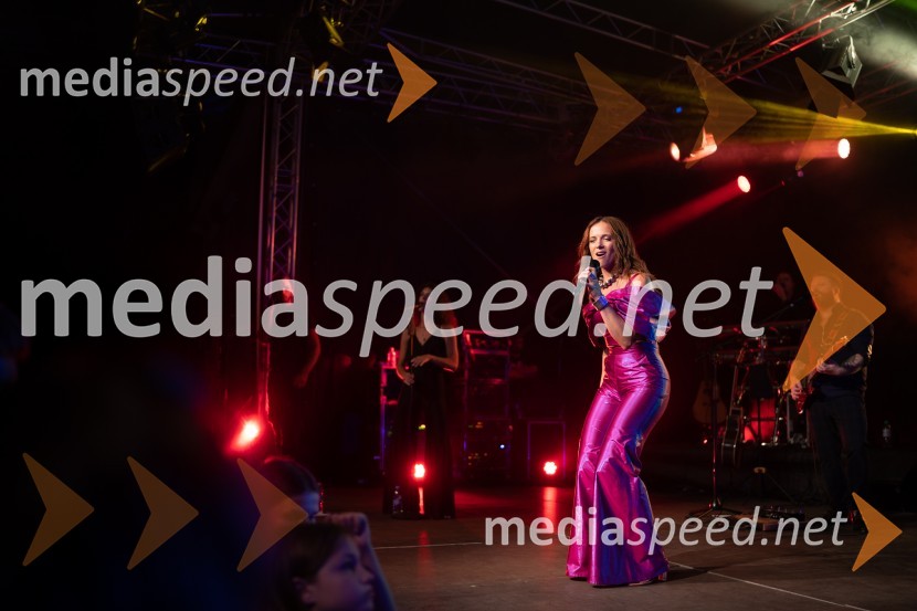  Nina Pušlar, pevkaKranfest 2022, sobotno dogajanje