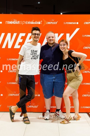  Lovro Janez Prešiček, igralec;  Jure Tršan;  Kaja Kočevar- Kaya Solo, vlogerkaHiter kot strel, premiera Cineplexx Ljubljana Rudnik