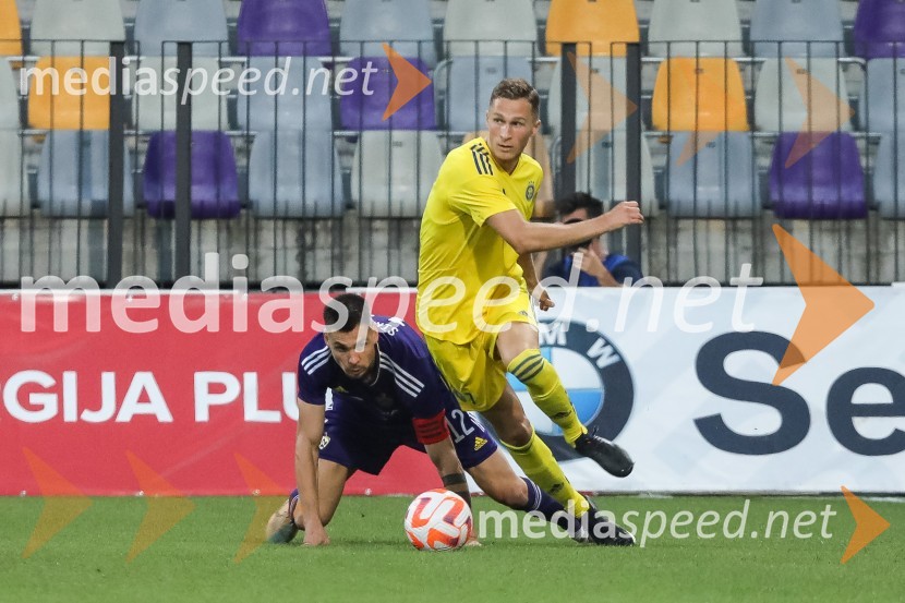  Gregor  Sikošek, nogometaš, NK Maribor;  ... Nogometna tekma NK Maribor - HJK Helsinki