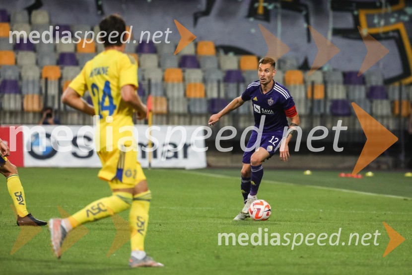  David Browne, nogometaš, HJK Helsinki;  Gregor  Sikošek, nogometaš, NK MariborNogometna tekma NK Maribor - HJK Helsinki