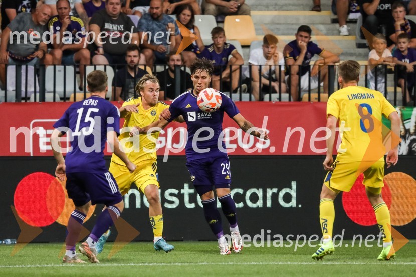  Jan Repas, nogometaš;  Santeri Väänänen, nogometaš, HJK Helsinki;  ... ;  Lucas Lingman, nogometaš, HJK HelsinkiNogometna tekma NK Maribor - HJK Helsinki