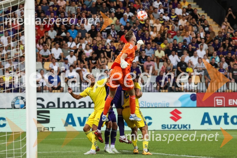 Nogometna tekma NK Maribor - HJK Helsinki