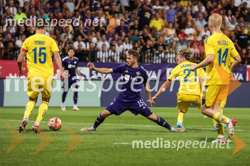  Miro Tenho, nogometaš, HJK Helsinki;  Jan Repas, nogometaš;  Santeri Väänänen, nogometaš, HJK Helsinki;  Matti Peltola, nogometaš, HJK HelsinkiNogometna tekma NK Maribor - HJK Helsinki