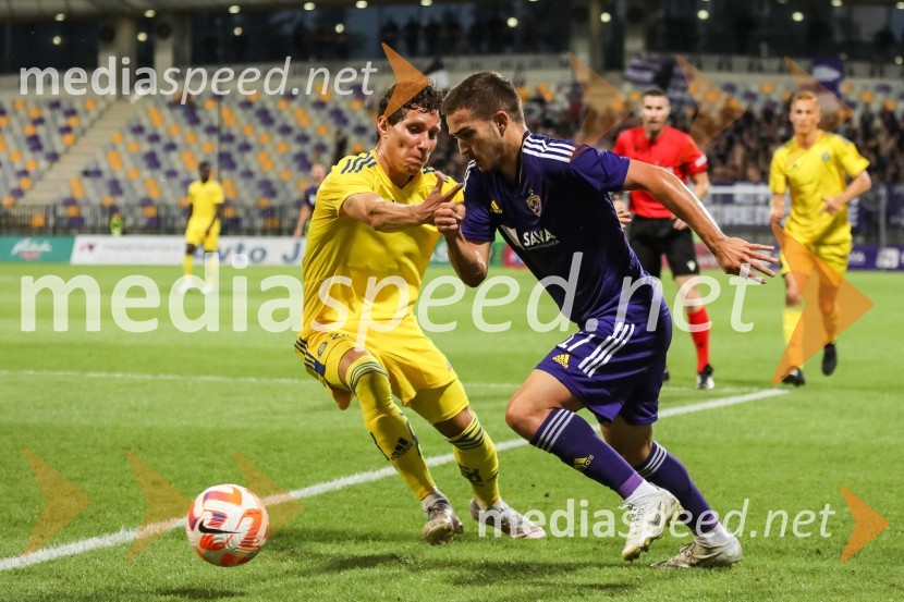  David Browne, nogometaš, HJK Helsinki;  Ivan Brnić, nogometašNogometna tekma NK Maribor - HJK Helsinki