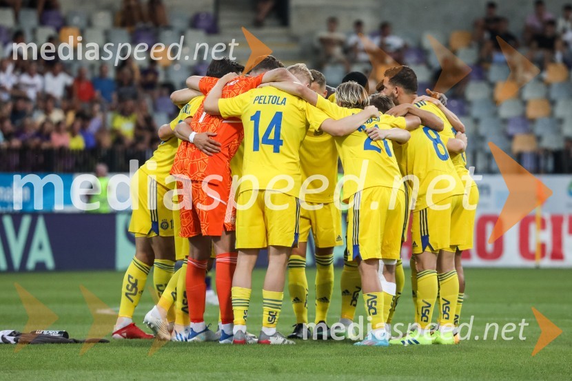  Matti Peltola, nogometašNogometna tekma NK Maribor - HJK Helsinki
