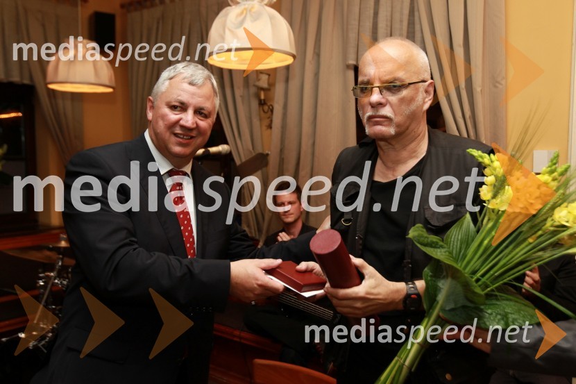  Peter Tomšič, predsednik uprave, Mladinska knjiga Založba;  Kostja Gatnik, likovnik, ilustratorUmrl slovenski likovnik Kostja Gatnik