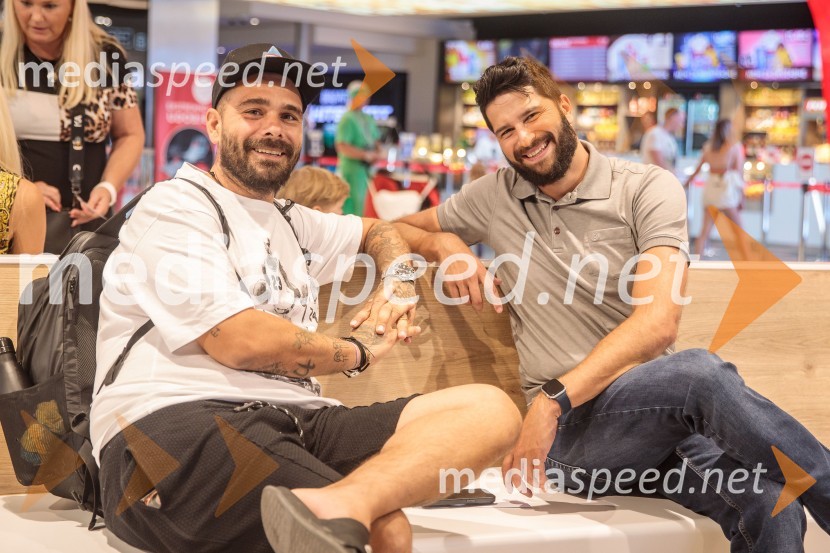  Jani Jugovic, Cool Fotr;  Uroš Bitenc, moderator, vplivnešPremiera DC liga super ljubljenčkov, Cineplexx Ljubljana