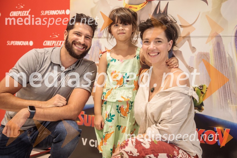  Uroš Bitenc, moderator, vplivneš;  Antea Mramor Bitenc, igralka, voditeljicaPremiera DC liga super ljubljenčkov, Cineplexx Ljubljana