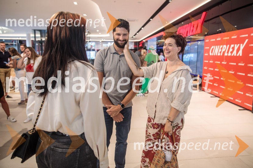  Kaja Kočevar- Kaya Solo, vlogerka;  Uroš Bitenc, moderator, vplivneš;  Antea Mramor Bitenc, igralka, voditeljicaPremiera DC liga super ljubljenčkov, Cineplexx Ljubljana