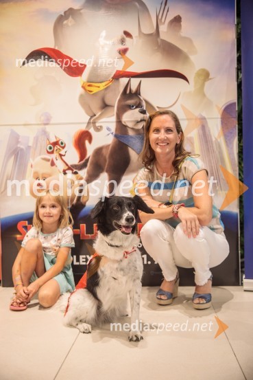  Tina Ogrin, sinhronizatorkaPremiera DC liga super ljubljenčkov, Cineplexx Ljubljana