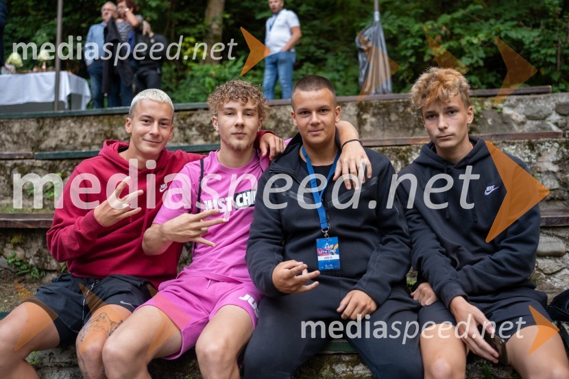 Crvena jabuka, Letni oder Ruše 2022