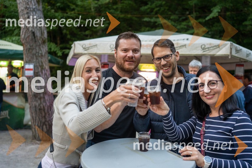 Crvena jabuka, Letni oder Ruše 2022