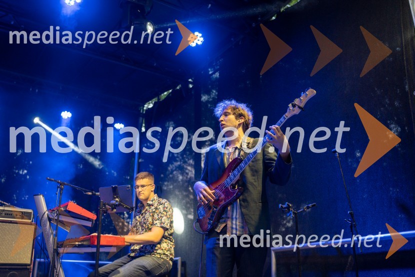 Crvena jabuka, Letni oder Ruše 2022