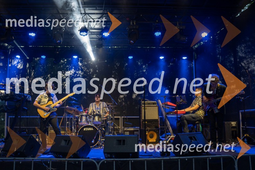 Crvena jabuka, Letni oder Ruše 2022