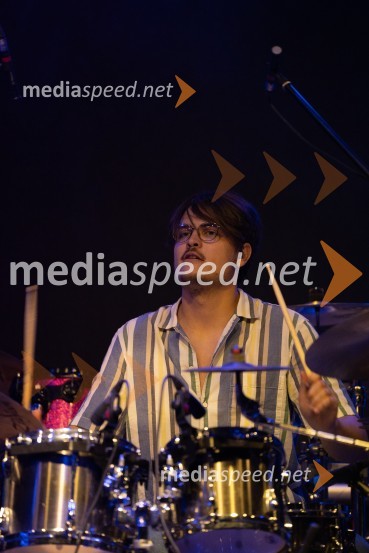 Crvena jabuka, Letni oder Ruše 2022