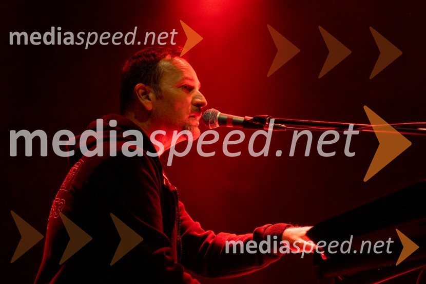  Marko Belošević, klaviature, Crvena JabukaCrvena jabuka, Letni oder Ruše 2022