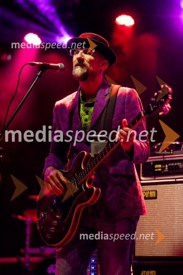  Krešimir  Kaštelan, basist, Crvena JabukaCrvena jabuka, Letni oder Ruše 2022