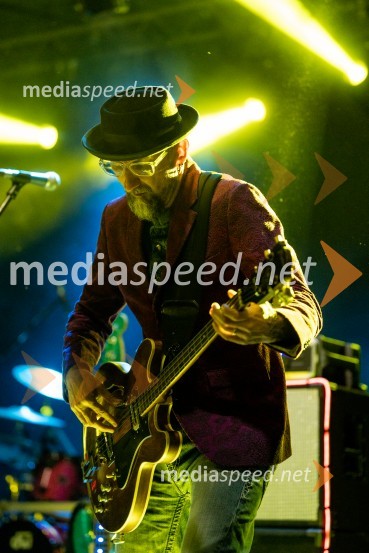  Krešimir  Kaštelan, basist, Crvena JabukaCrvena jabuka, Letni oder Ruše 2022