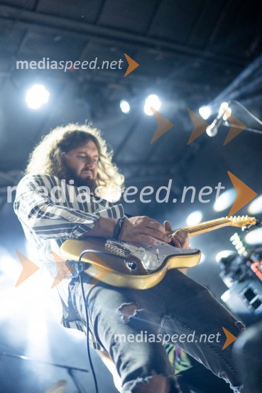  Damir  Gonz , kitarist, Crvena JabukaCrvena jabuka, Letni oder Ruše 2022