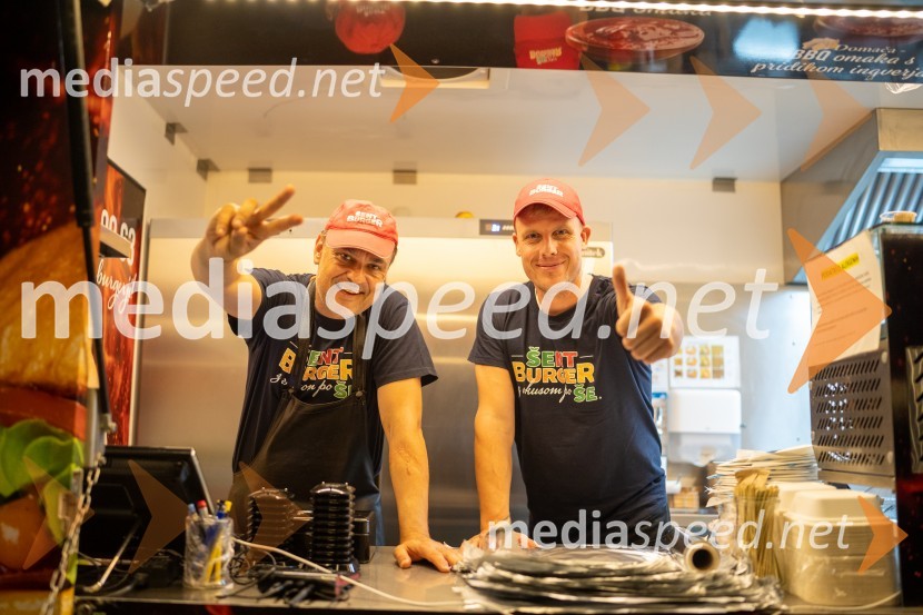 Crvena jabuka, Letni oder Ruše 2022