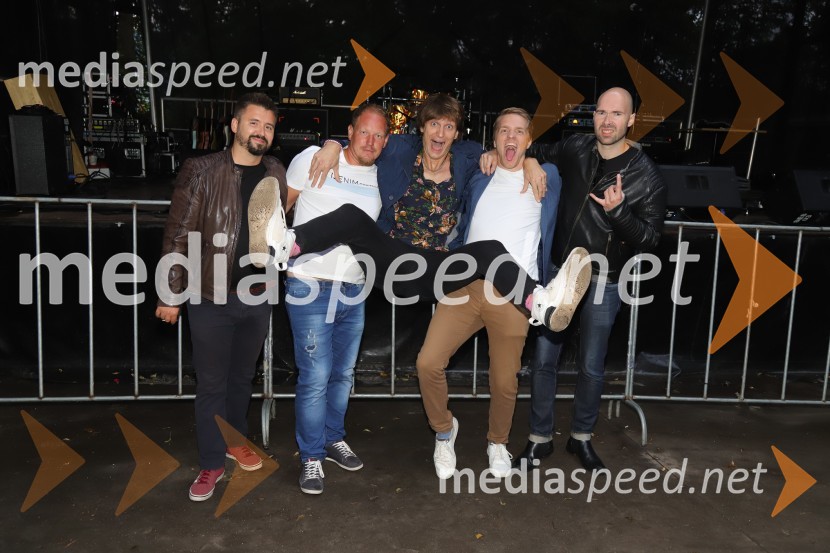  Janez  Rotman, član skupine The Sticky Licks;  Primož Verdinek,  član skupine The Sticky Licks;  Mario Pešić, pevec, skupina The Sticky Licks;  Matic  Burazer, športni novinar, član zasedbe The Sticky Licks;  Bratko  Zavrnik, Radio MariborAlo!Stari in The Sticky Licks, Letni oder Ruše 2022