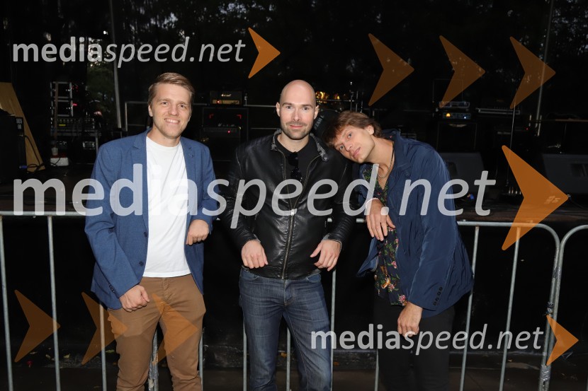  Matic  Burazer, športni novinar, član zasedbe The Sticky Licks;  Bratko  Zavrnik, Radio Maribor;  Mario Pešić, pevec, skupina The Sticky LicksAlo!Stari in The Sticky Licks, Letni oder Ruše 2022