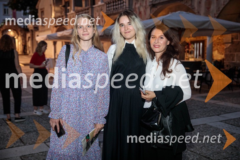  Anastasiia Kucheriava, glasbenica;  Sofia  Hornei, glasbenica;  Živa Ploj Peršuh, dirigentkaMednarodni orkester Ljubljana, Festival Ljubljana 2022