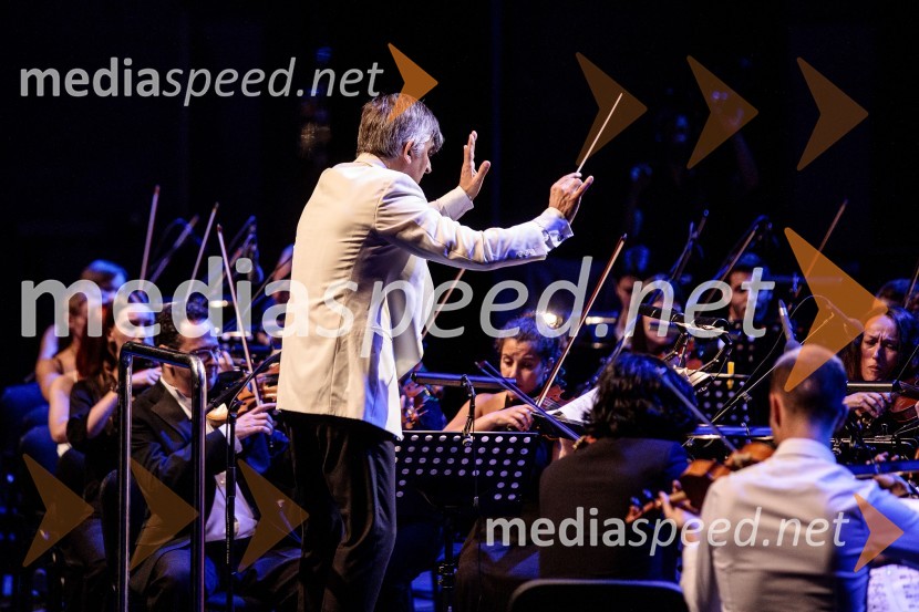  Osvald  Ferreira, dirigentMednarodni orkester Ljubljana, Festival Ljubljana 2022