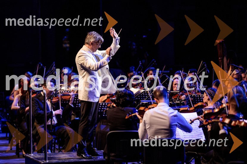  Osvald  Ferreira, dirigentMednarodni orkester Ljubljana, Festival Ljubljana 2022