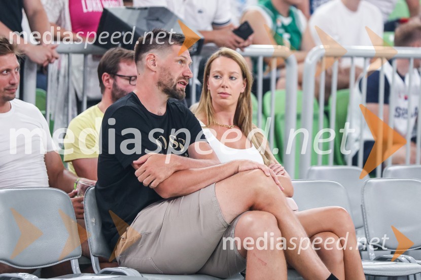  Gašper Vidmar, košarkar;  Katarina VidmarPripravljalna košarkarska tekma Slovenija - Srbija