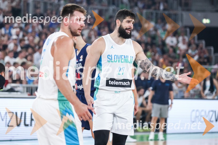  Luka  Dončić, košarkar;  Žiga Dimec, košarkarPripravljalna košarkarska tekma Slovenija - Srbija