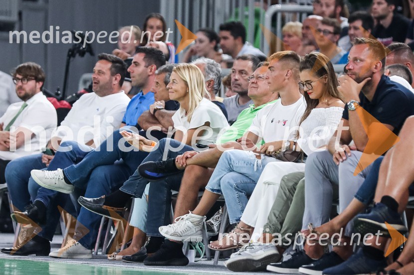  Tjaša Ficko, podžupanja, Mestna občina Ljubljana;  Zoran Janković, župan, Mestna občina LjubljanaPripravljalna košarkarska tekma Slovenija - Srbija