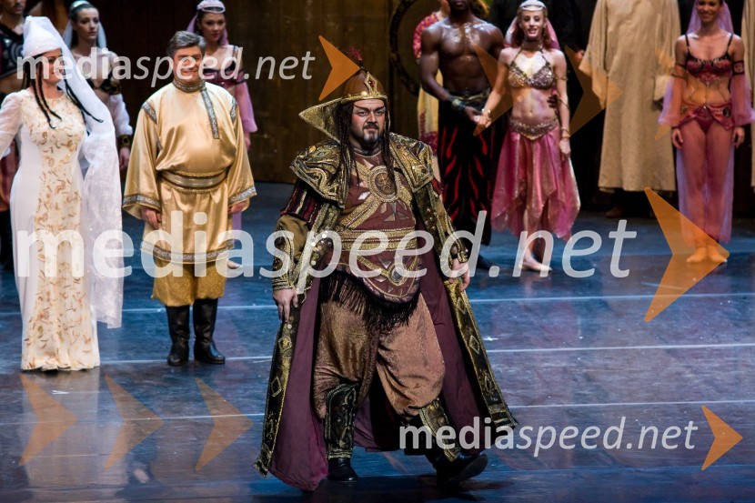 Premiera opere Knez Igor, poklon (Saša Čano/polovski kan Končak)Knez Igor, premiera opere