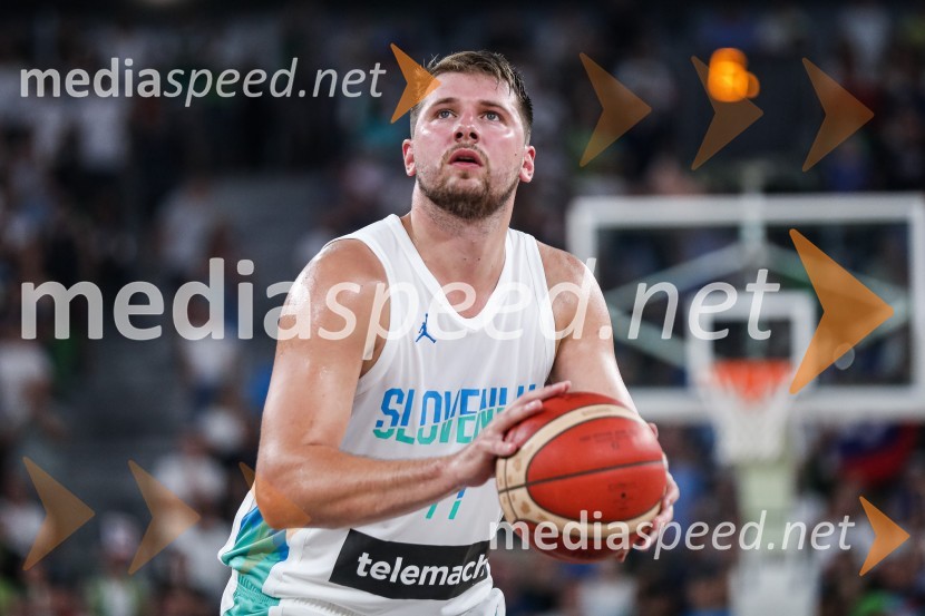  Luka  Dončić, košarkarPripravljalna košarkarska tekma Slovenija - Srbija