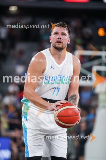  Luka  Dončić, košarkarPripravljalna košarkarska tekma Slovenija - Srbija