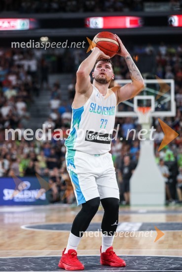  Luka  Dončić, košarkarPripravljalna košarkarska tekma Slovenija - Srbija