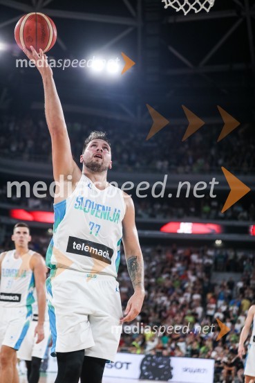  Luka  Dončić, košarkarPripravljalna košarkarska tekma Slovenija - Srbija