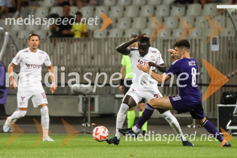  Ciprian Deac, nogometaš, CFR Cluj;  Bismark Adjei-Boateng, nogometaš, CFR Cluj;  Marko Božić, nogometaš NK MariborNogometna tekma NK Maribor : CFR Cluj