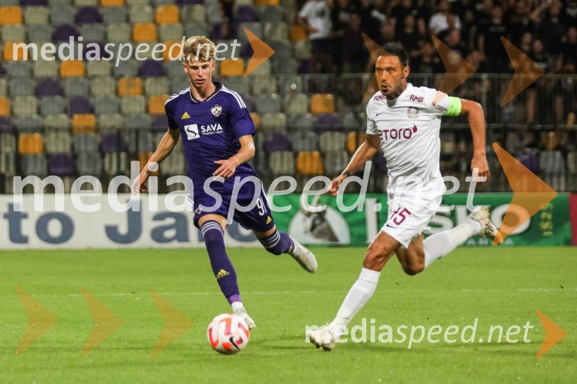  Tine Čuk, nogometaš, NK Maribor;  Mário Jorge Malico Paulino- Camora, nogometaš, CFR ClujNogometna tekma NK Maribor : CFR Cluj