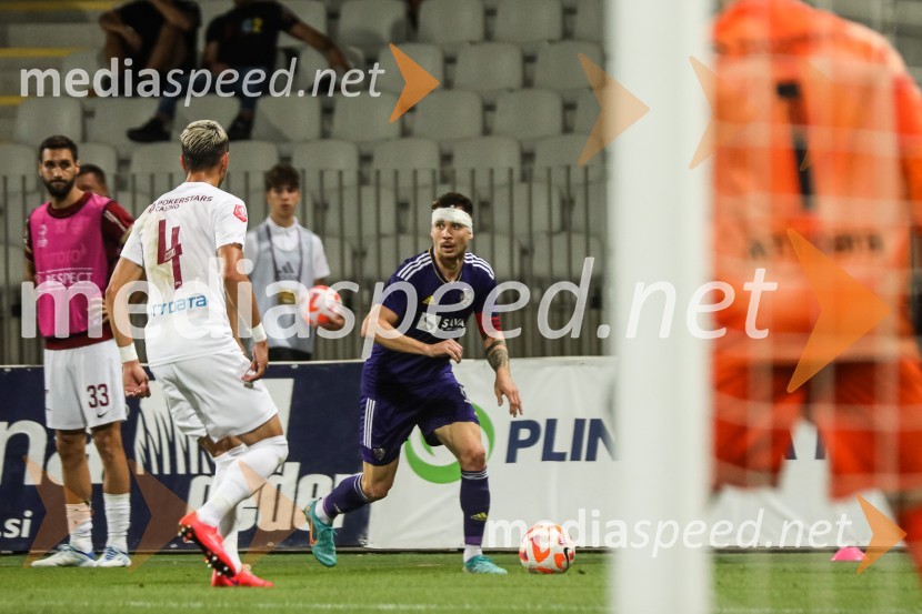  Cristian Manea, nogometaš, CFR Cluj;  Gregor  Sikošek, nogometaš, NK MariborNogometna tekma NK Maribor : CFR Cluj