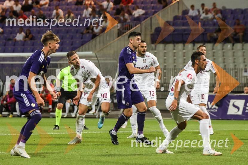  Tine Čuk, nogometaš, NK Maribor;  Lovro Cvek, nogometaš, CFR Cluj;  Marko Božić, nogometaš NK Maribor;  ... ;  Mário Jorge Malico Paulino- Camora, nogometaš, CFR Cluj;  Ciprian Deac, nogometaš, CFR ClujNogometna tekma NK Maribor : CFR Cluj