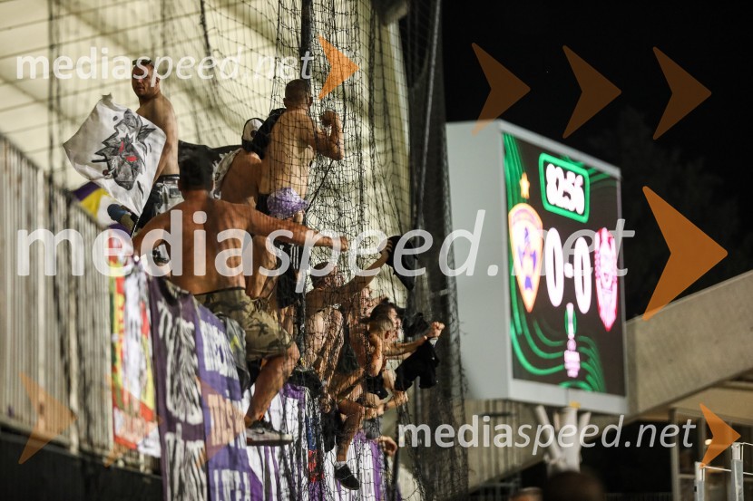 Nogometna tekma NK Maribor : CFR Cluj