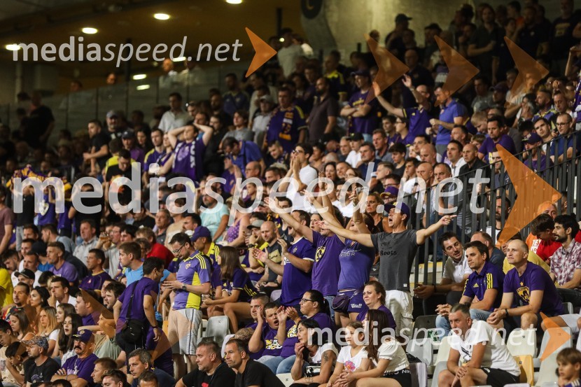 Nogometna tekma NK Maribor : CFR Cluj