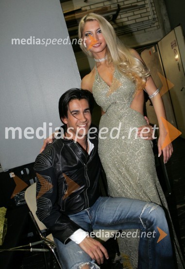 Domen Kumer, pevec in Lucija Gubenšek, manekenkaAdam in Eva z napako, oddaja na televiziji TV Paprika