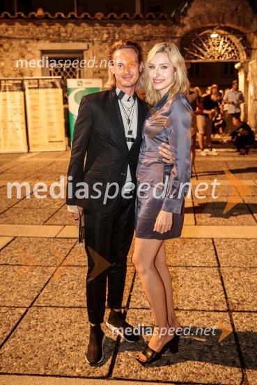  ... ;  Sara Briški Cirman - Raiven, pevka, harfistkaČarobna glasba iz Harryja Potterja, Festival Ljubljana 2022